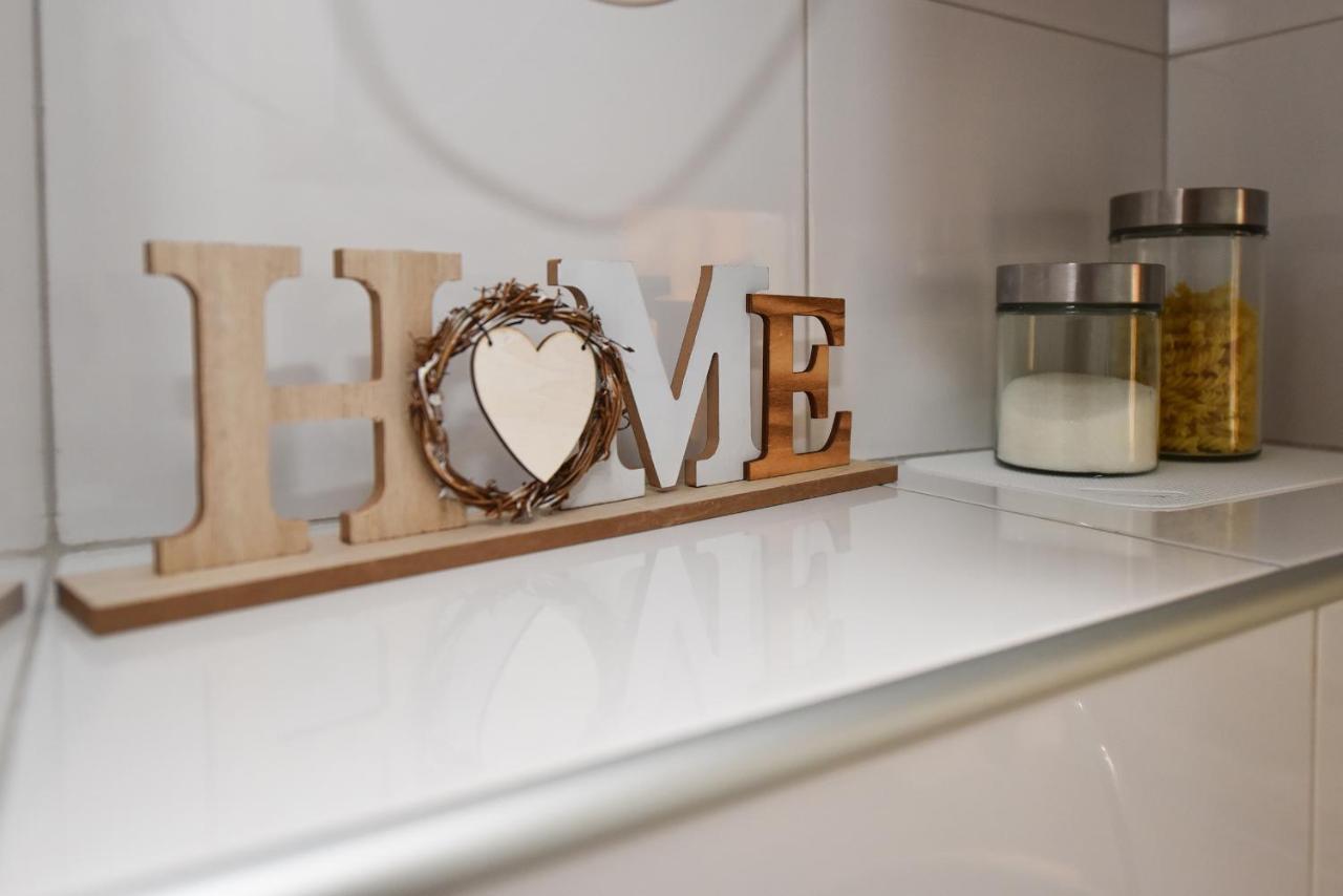 Apartments Smoky M Novalja Ngoại thất bức ảnh